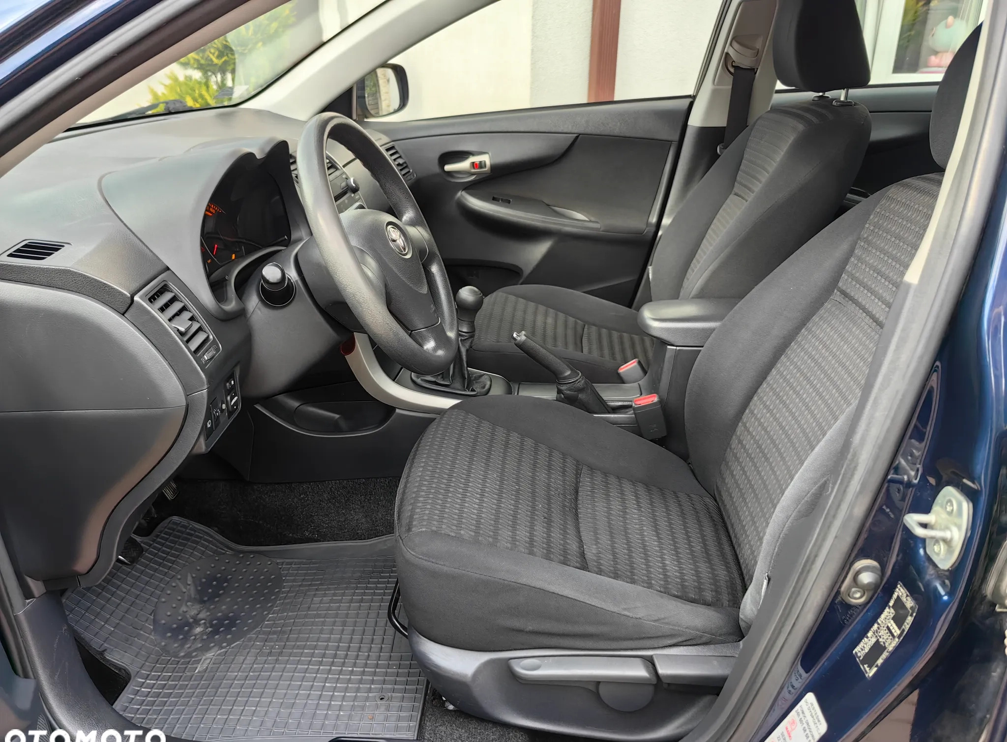 Toyota Corolla cena 16400 przebieg: 254879, rok produkcji 2007 z Miłosław małe 301